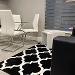 Amazing Central High Street Self Contained Apartments By Syl