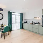 Watford Cassio Luxury - Modernview Serviced Accommodation