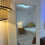 Stylish Studio Flat - Watford Junction - Harry Potter