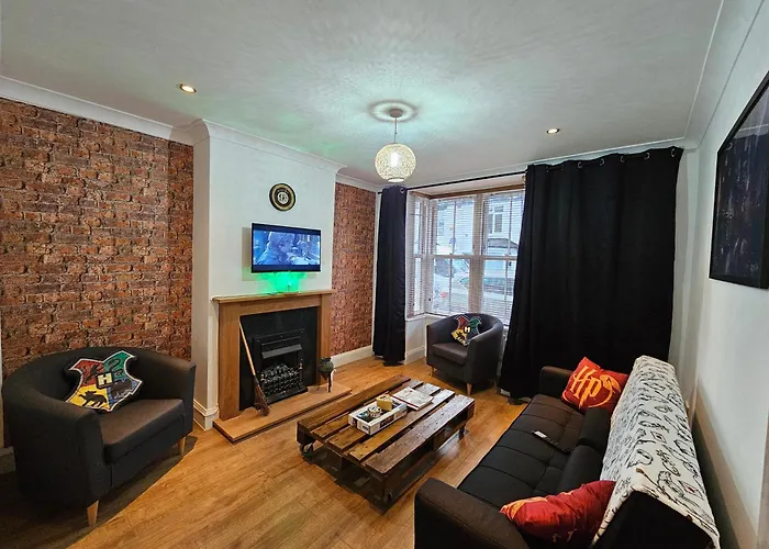 Magical Harry Potter Themed Home In Watford - Free Off-Street Parking