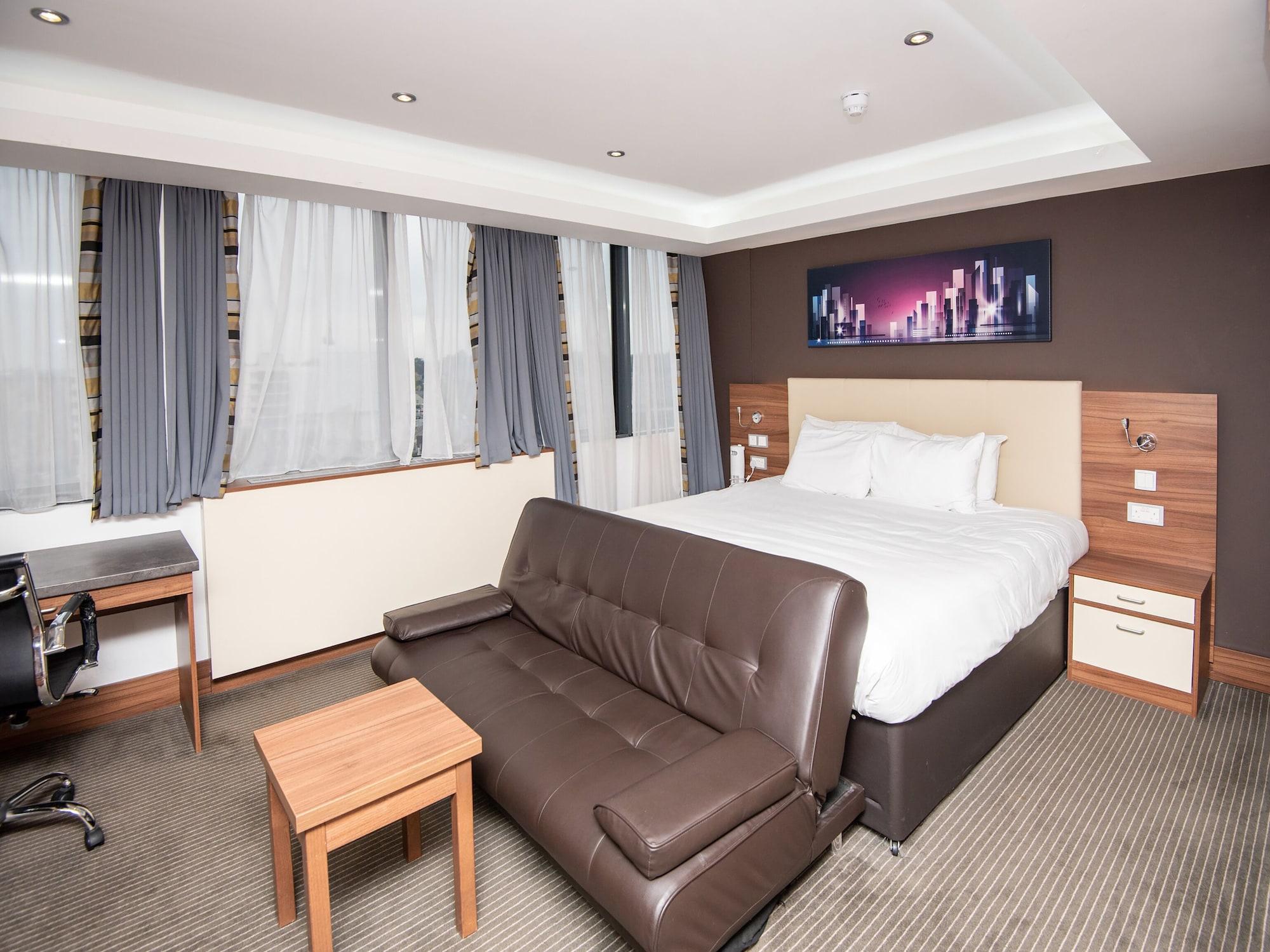 Hotel Livin' Serviced 3*