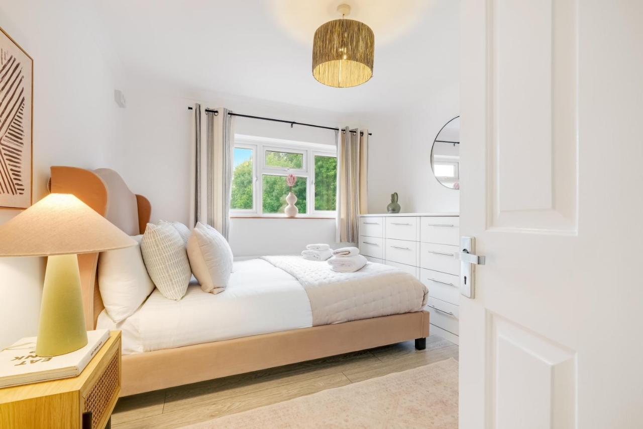 Modern 1 Bed-nr Warner Bros-parking-garden Watford (Hertfordshire)