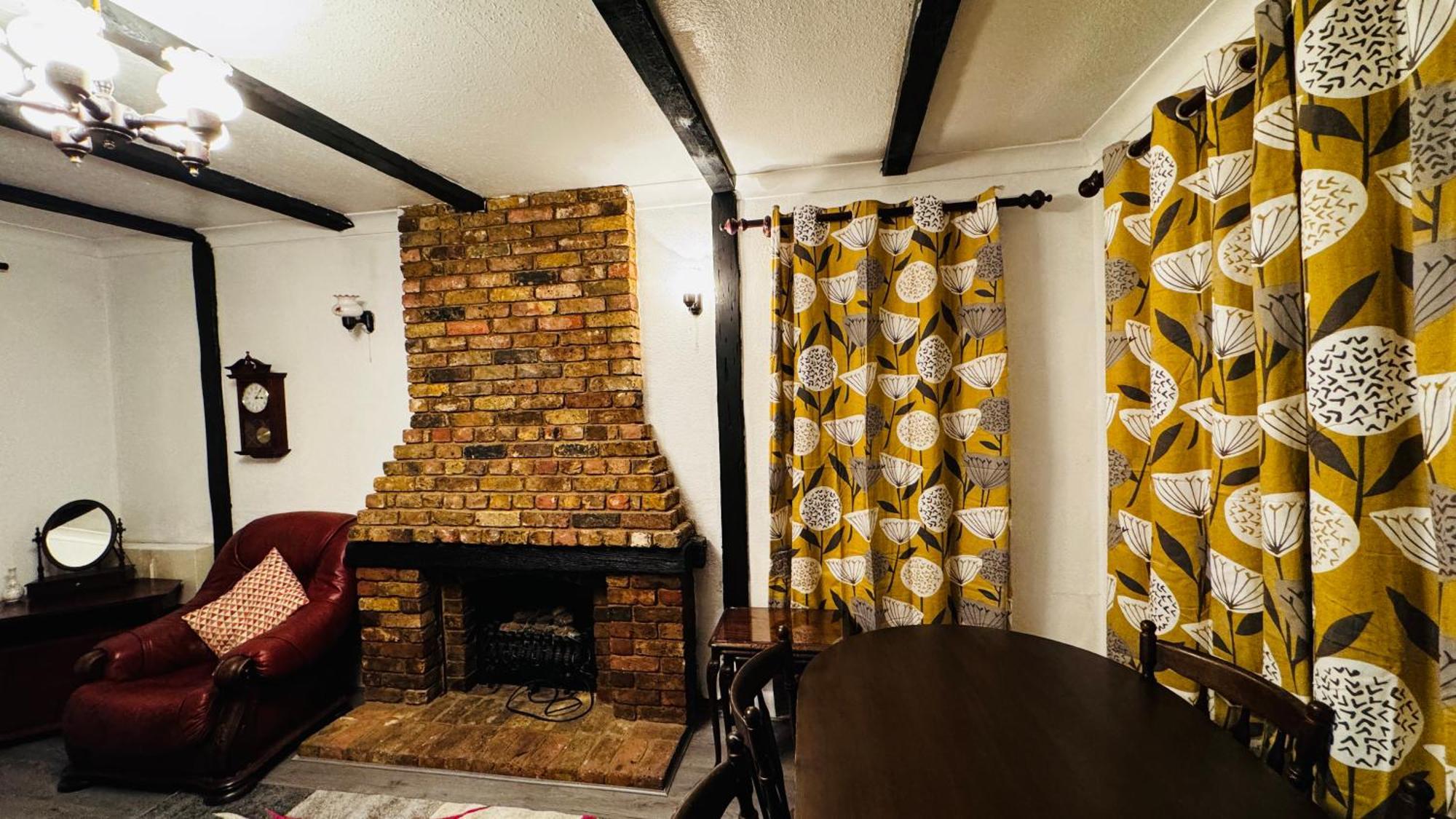 Entire Four Bedroom Spacious In St Albans Holiday home