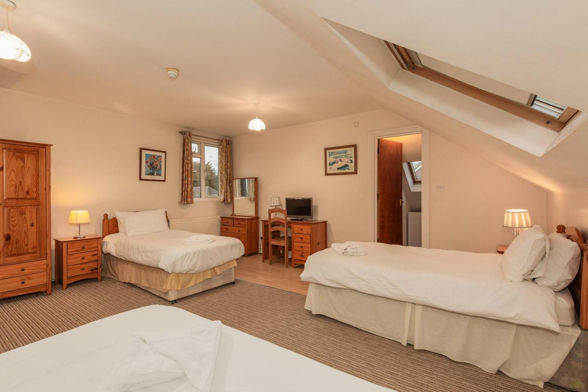 Ricky Road - Budget Hotel Watford (Hertfordshire)