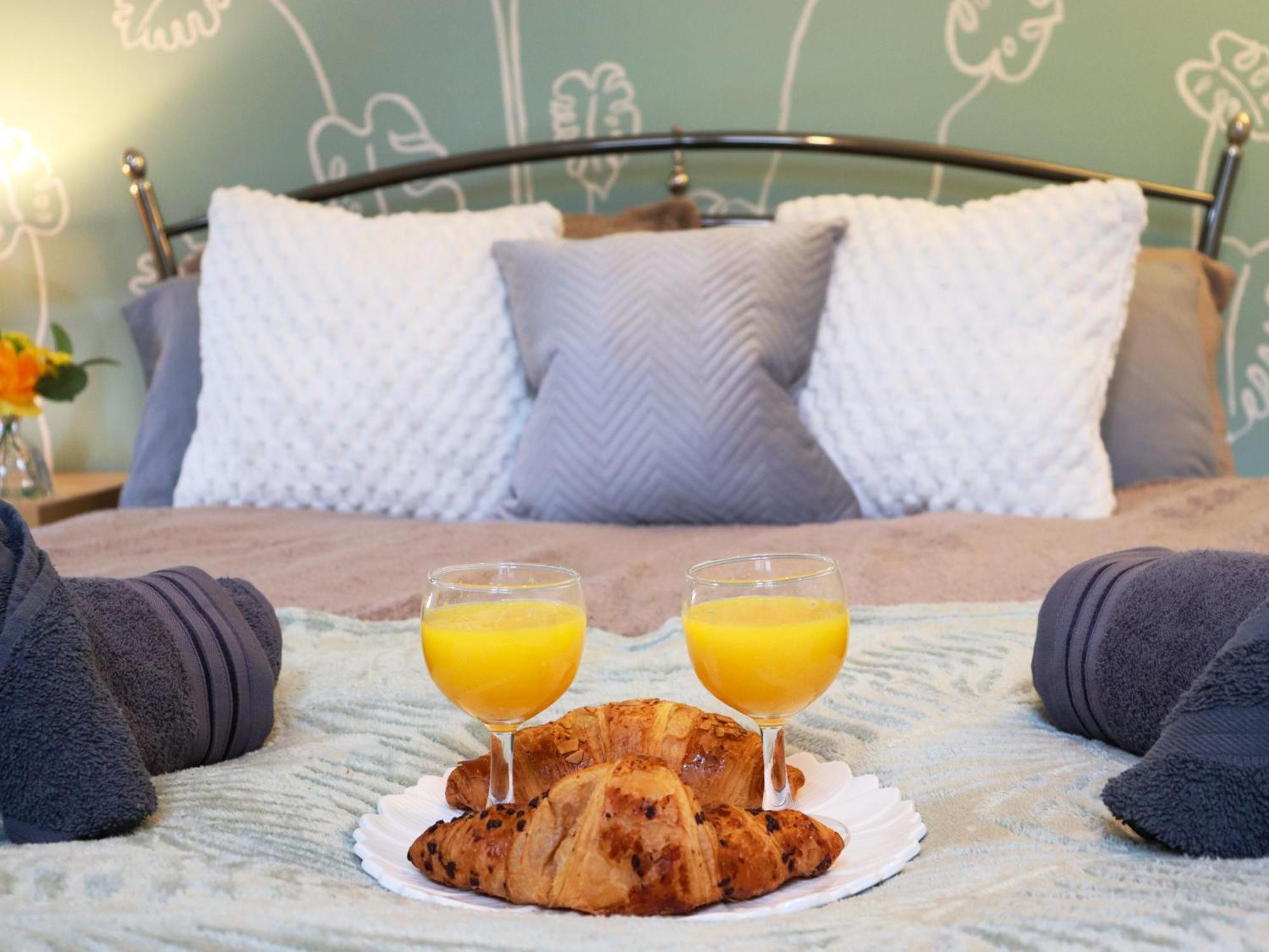 London Stylish For 6 Guests With Parking Apartment