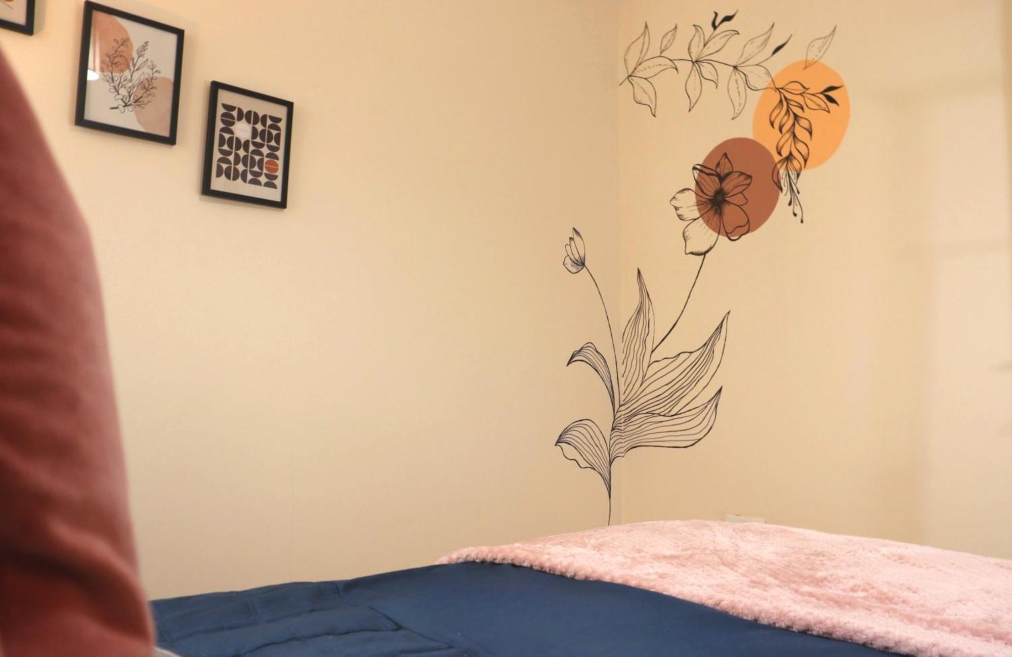 London Stylish For 6 Guests With Parking * Watford (Hertfordshire)