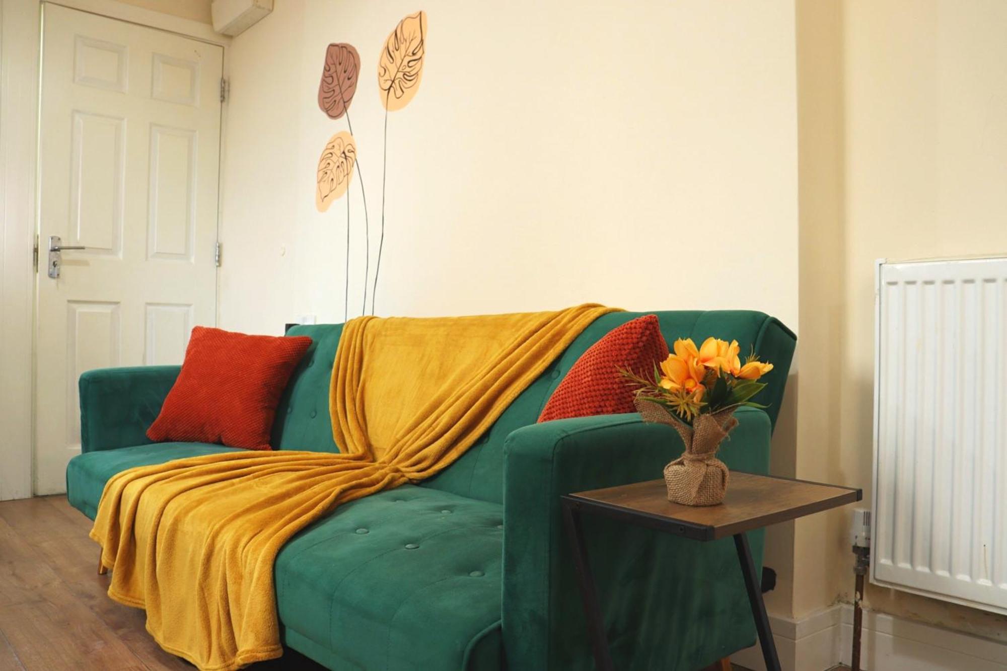 Apartment London Stylish For 6 Guests With Parking