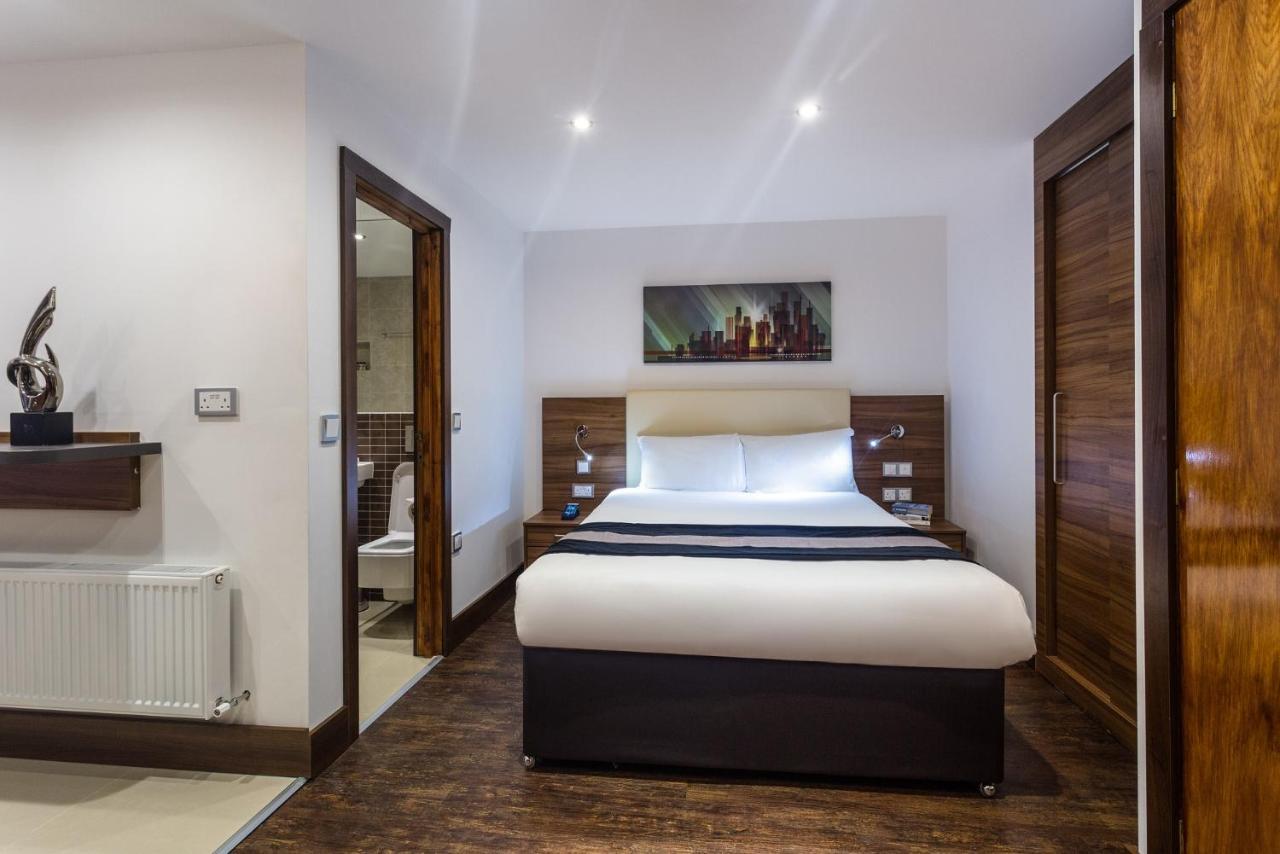 Livin' Serviced Hotel
