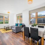 Stylish Central Watford 2 Bedroom And Sofa Bed Apartment With Free Parking