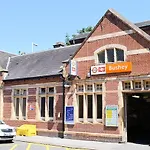 The Arches Watford Serviced Apartment