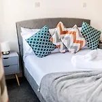 Urban Escape Stylish 3Bedroom In Watford Center
