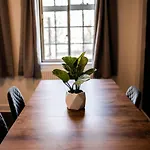 Urban Escape Stylish 3Bedroom In Watford Center