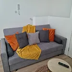 Central Watford Modern Apartment - Travellers & Contractors Welcomed