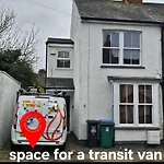 Magical Harry Potter Themed Home In Watford - Free Off-Street Parking