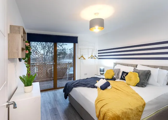 The Arches Watford Serviced Apartment