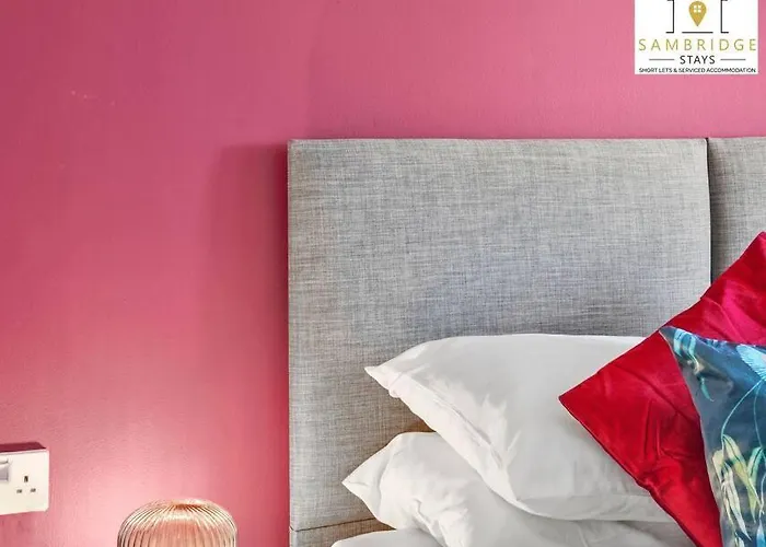 The Penthouse 3 Bedroom Apartment By Sambridge Stays