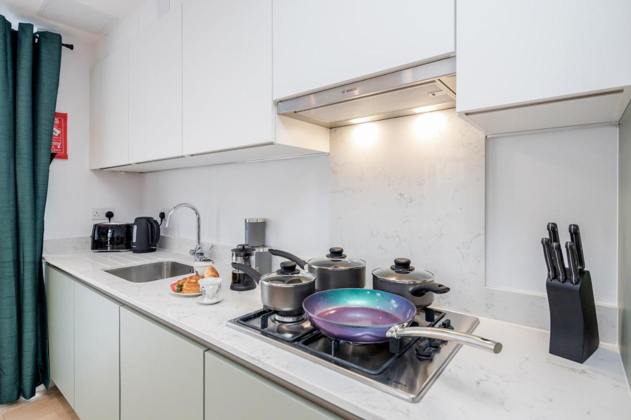 Watford Cassio Luxury - Modernview Serviced *