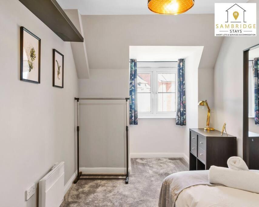 The Penthouse 3 Bedroom By Sambridge Apartment *