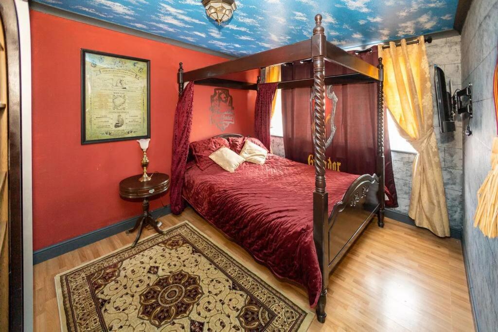 Hogwarts Hideaway Themed Watford (Hertfordshire)
