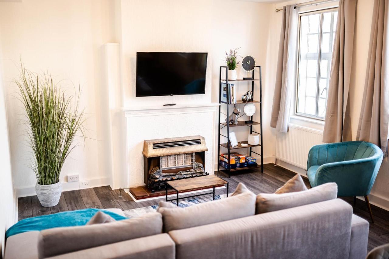 Urban Escape Stylish 3bedroom In Watford Center Apartment *