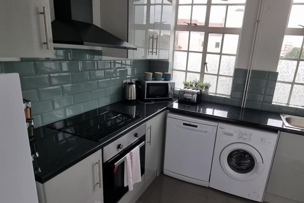 Apartment Urban Escape Stylish 3bedroom In Watford Center *