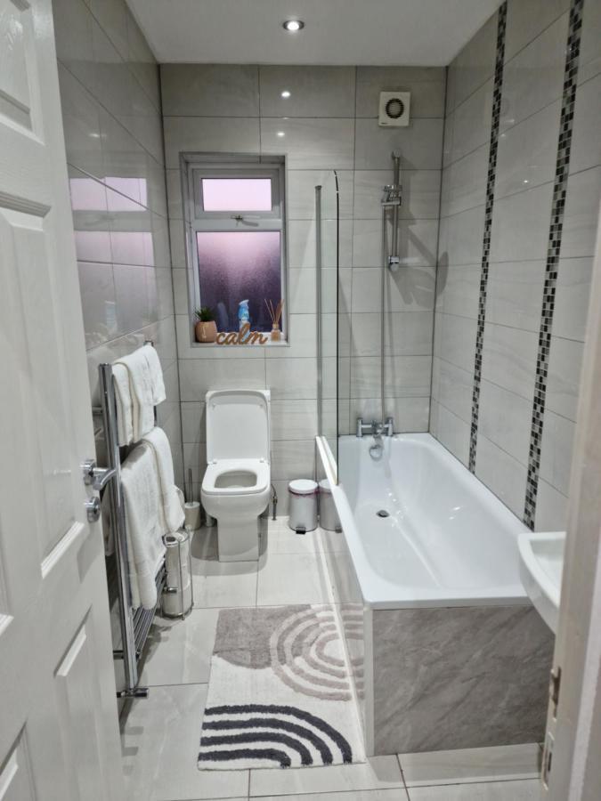 Apartamento Watford Modern - Travellers & Contractors Welcomed Watford (Hertfordshire)