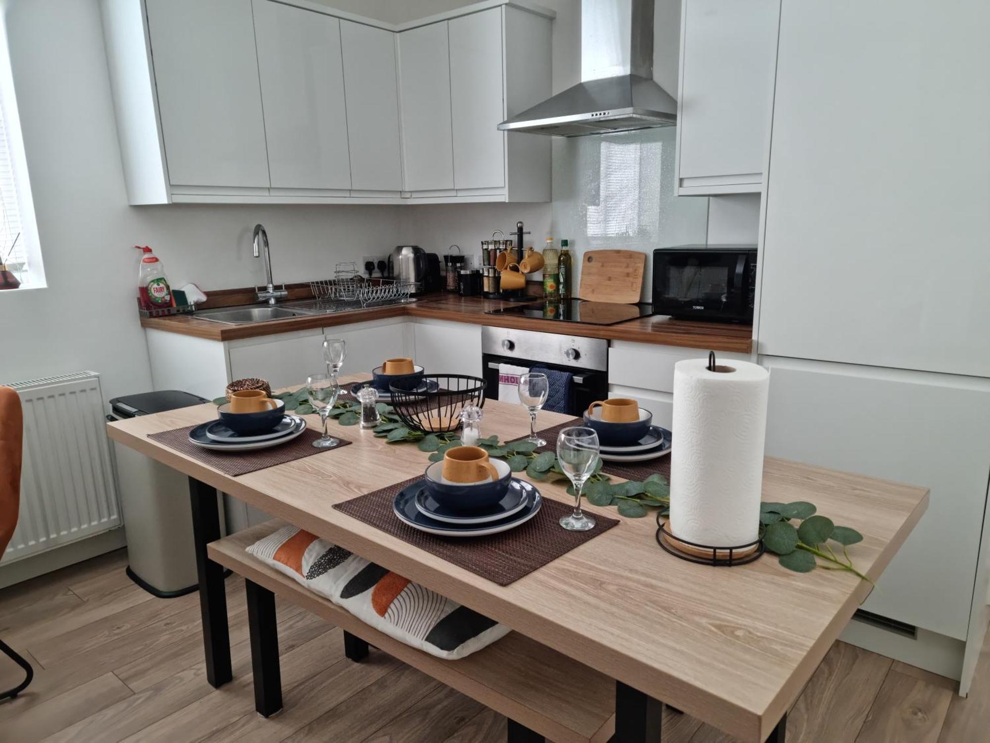 Watford Modern - Travellers & Contractors Welcomed * Watford (Hertfordshire)