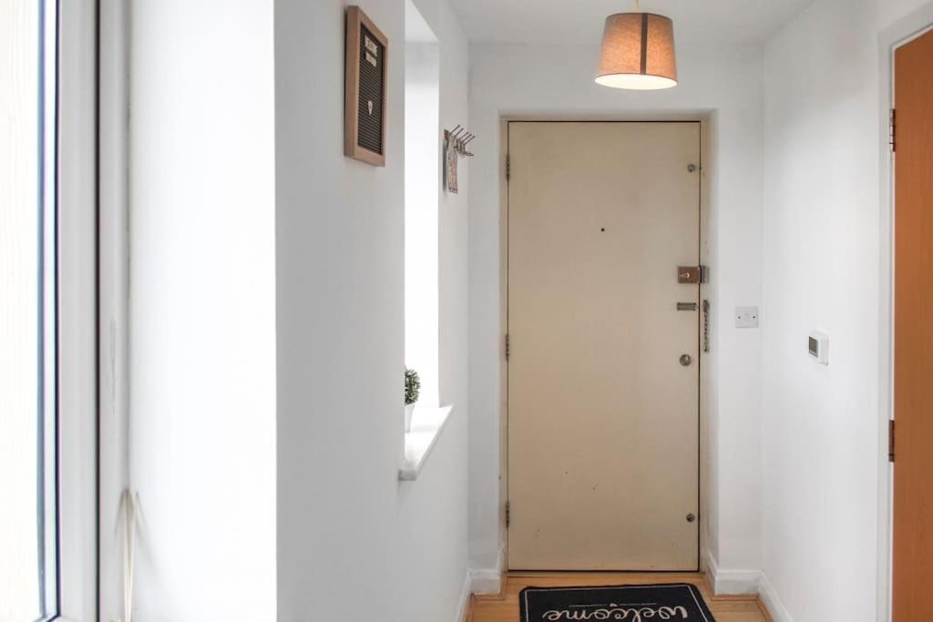 Modern 2-bed In Watford Centre