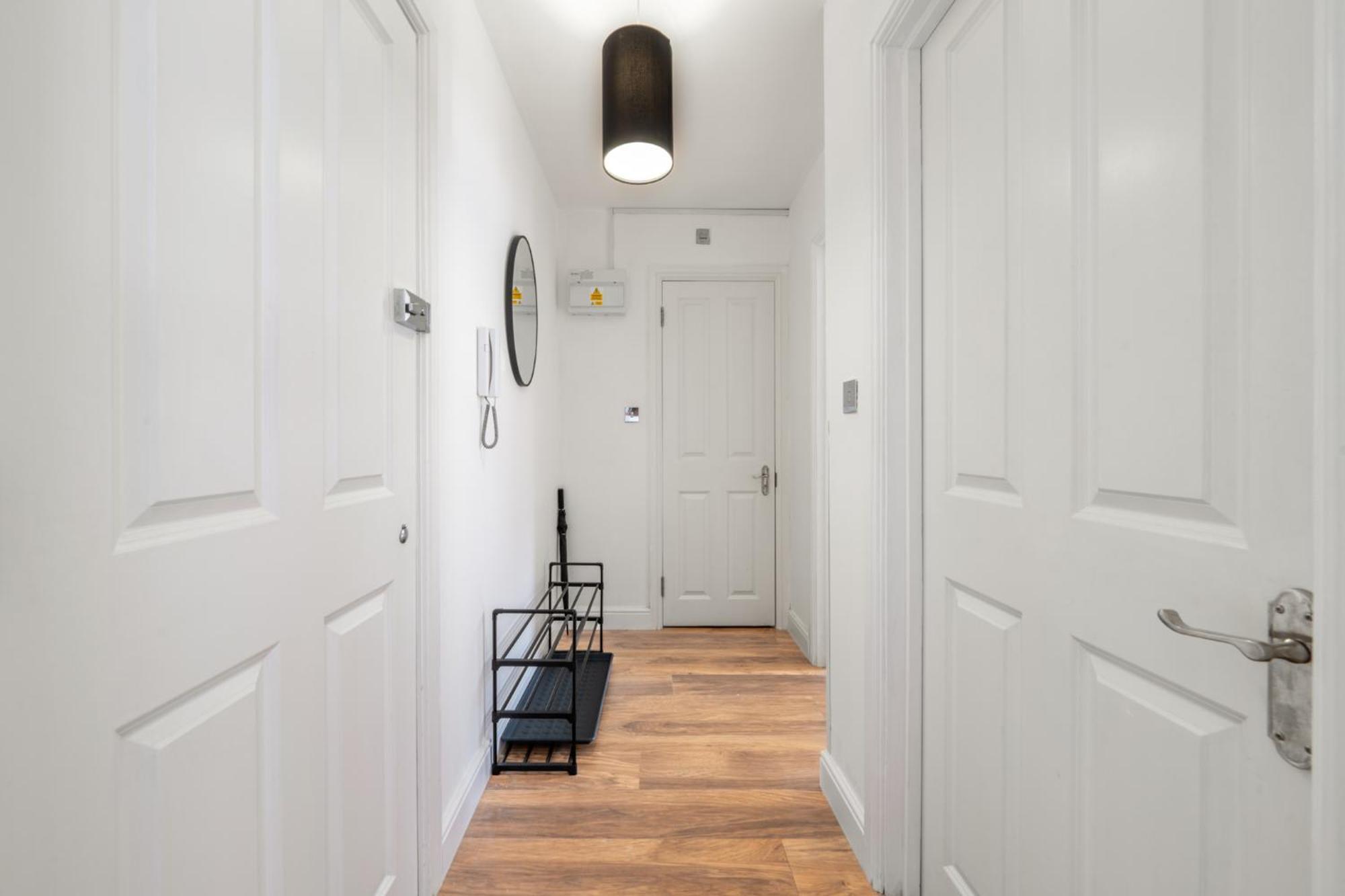 Central Watford Retreat By Hampton - Ideal For Contractors & Leisure Guests