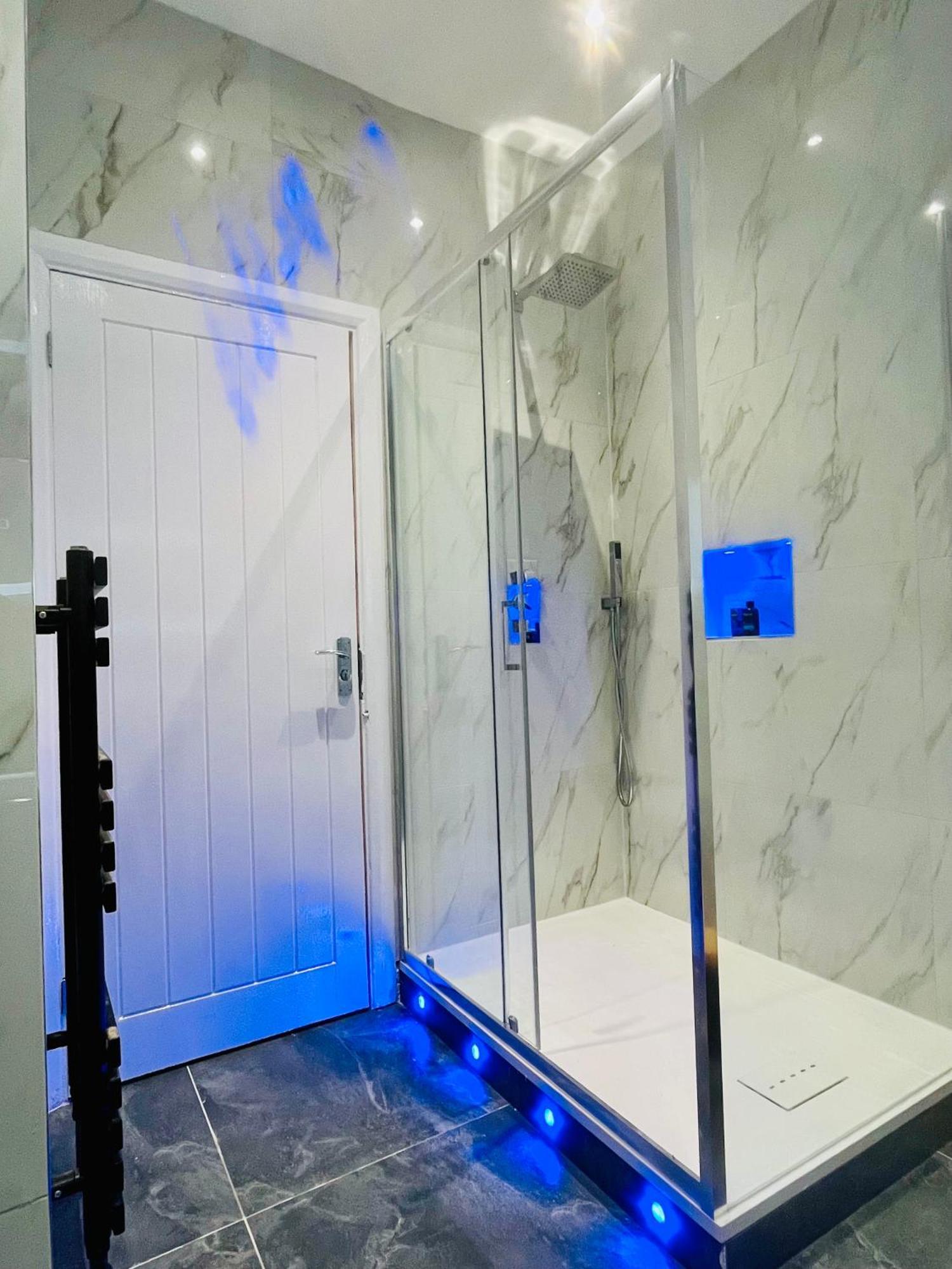 Apartment Modern Flat With Garden- 10min Uber To Harry Potter *