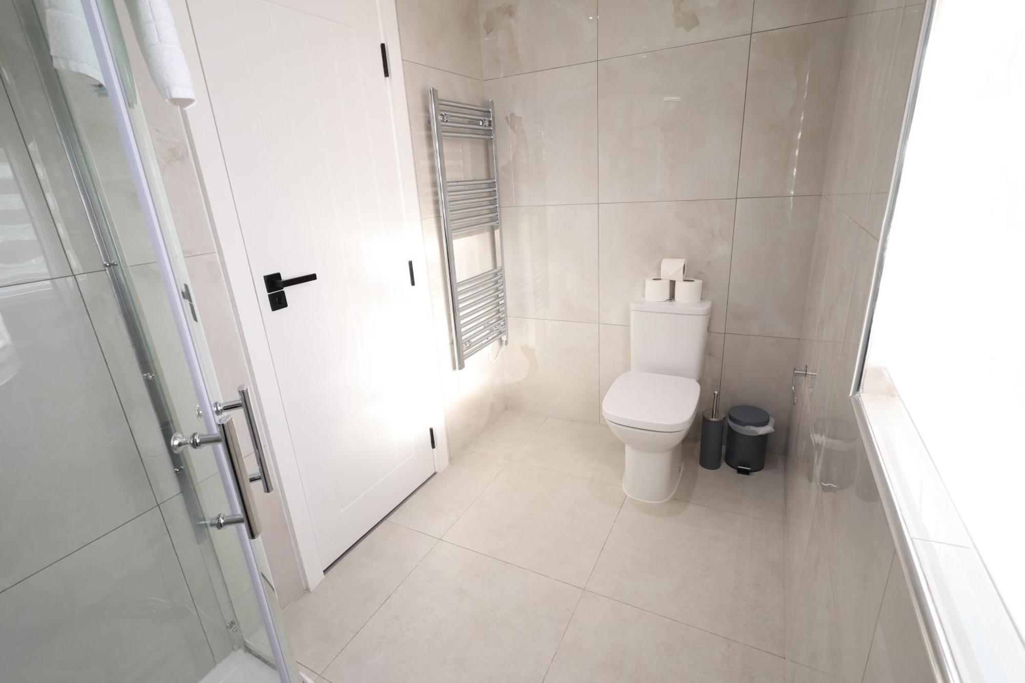 Căn hộ Spacious 4bedroom At Prime Market Street,