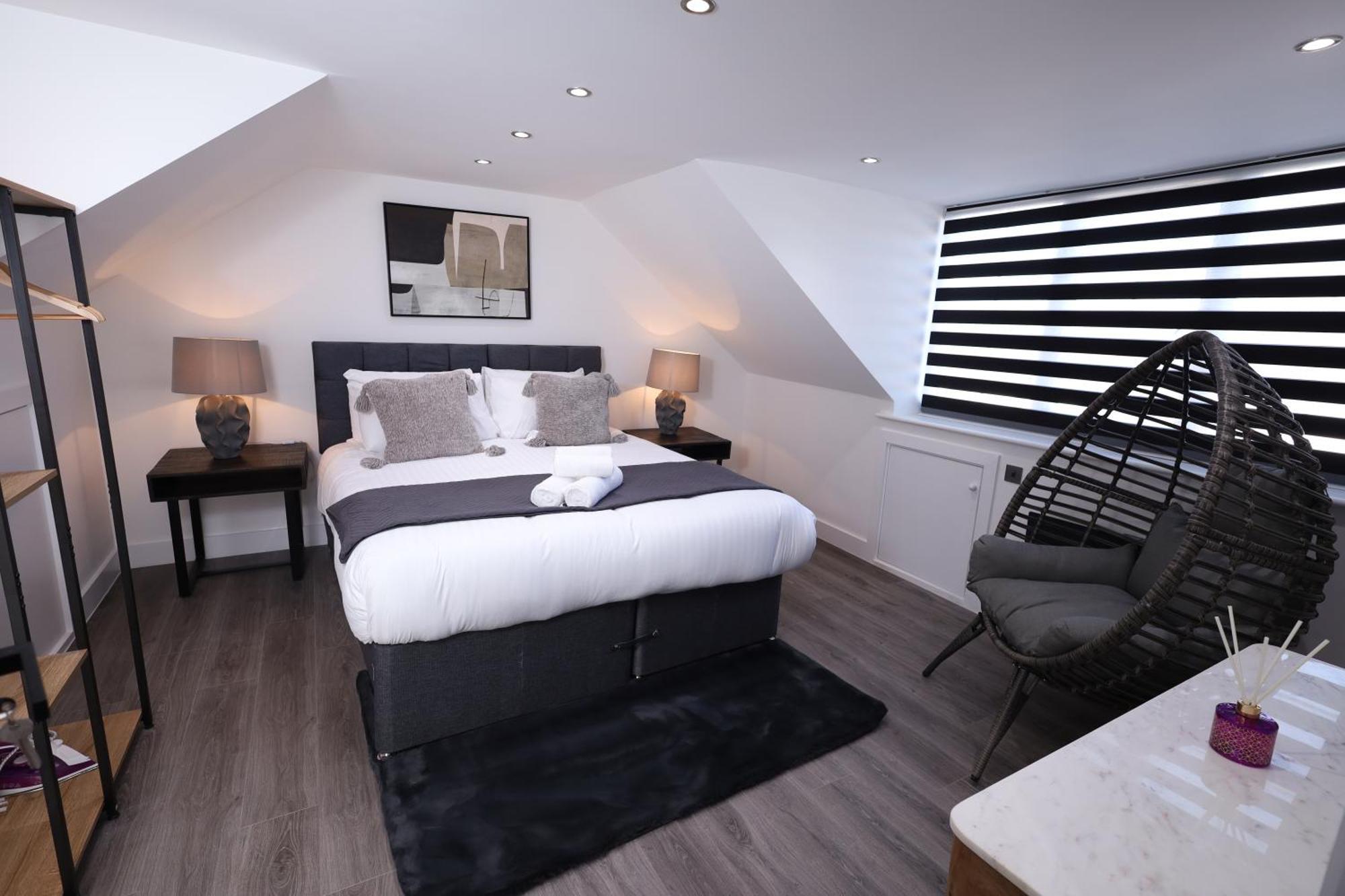 Căn hộ Spacious 4bedroom At Prime Market Street, *