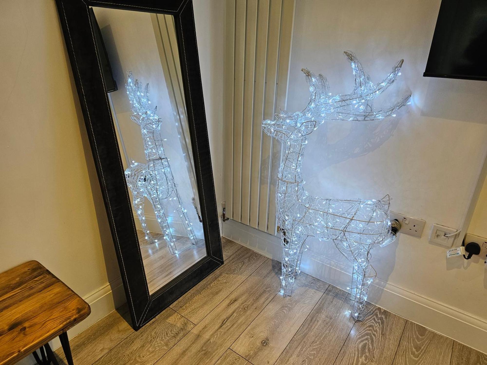Magical Harry Potter Themed In - Free Off-street Parking Watford (Hertfordshire)