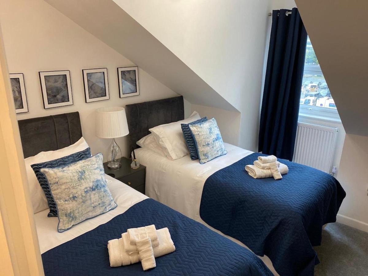 Charming 2- Bedroom