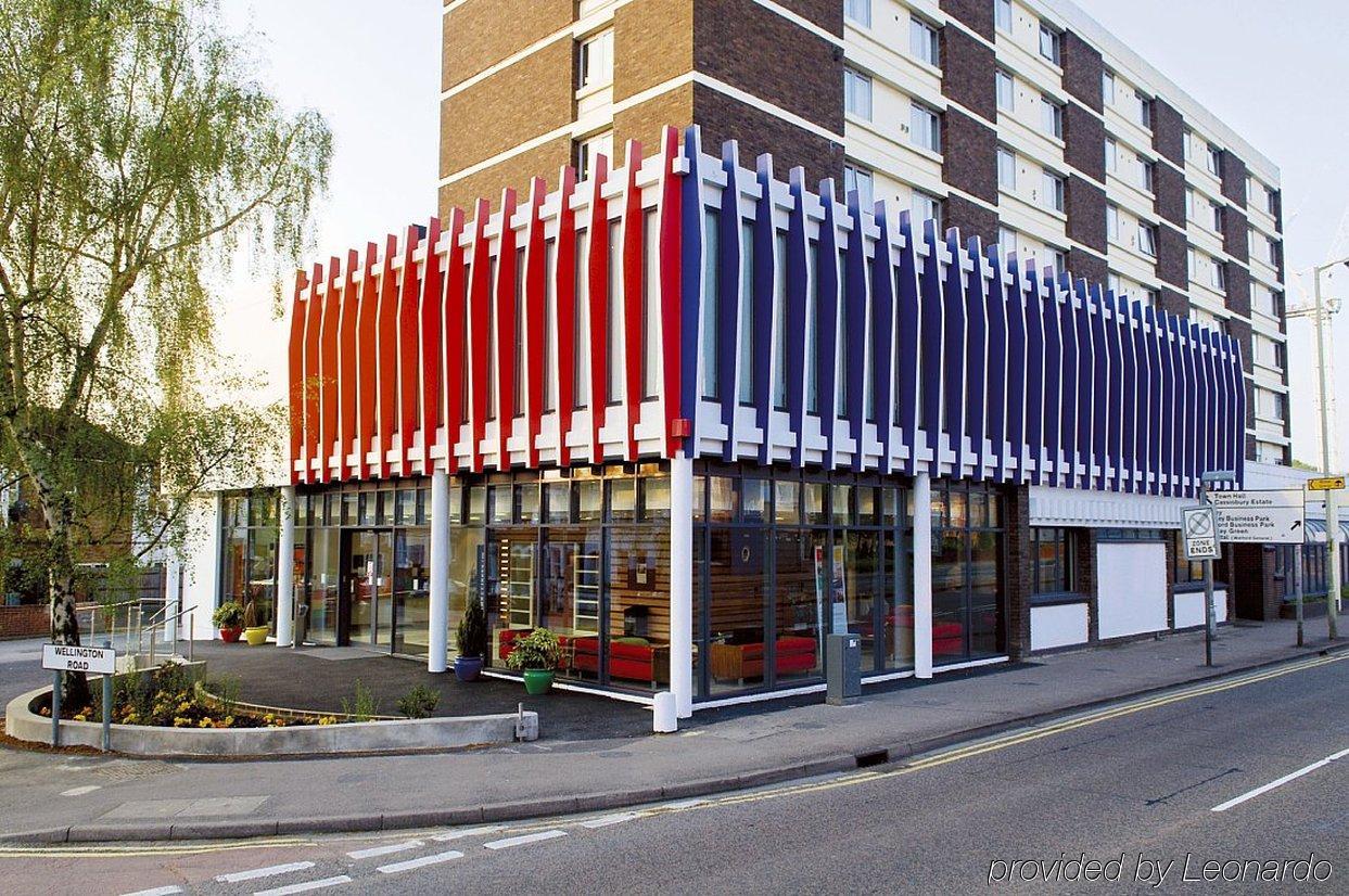 Hotel The Quarters Watford 3*
