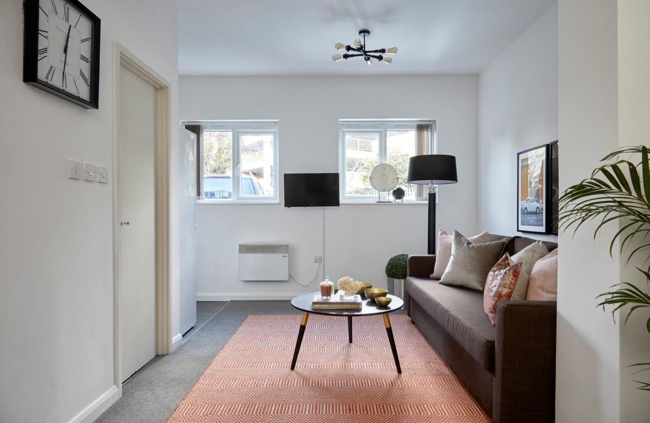 Aisiki Living: Flexible With Free Wi-fi And Parking *